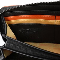 デンジモデルの財布。