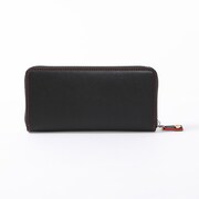 マキマモデルの財布。