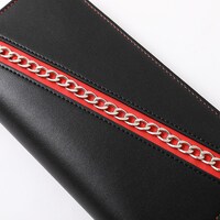 マキマモデルの財布。