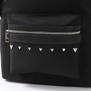 パワーモデルのリュック。