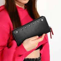 パワーモデルの財布の使用イメージ。