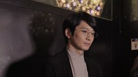 「ソロ活女子のススメ2」より、向井理演じる榎村遥華。 (c)テレビ東京