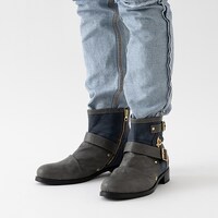 グリフィスモデルのブーツの着用イメージ。