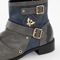 グリフィスモデルのブーツ。