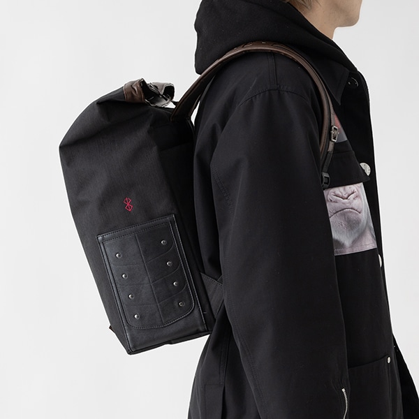 ガッツモデルのバックパックの使用イメージ。