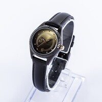 佐野万次郎モデルの腕時計。