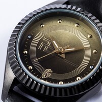 佐野万次郎モデルの腕時計。