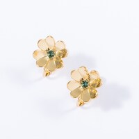 花垣武道モデルのイヤリング。