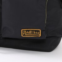 佐野万次郎モデルのバッグ。