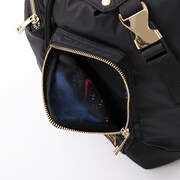 佐野万次郎モデルのバッグ。