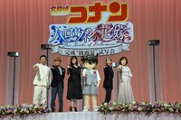 劇場アニメ「名探偵コナン ハロウィンの花嫁」の「完成“披露宴”試写会」の様子。