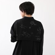 花垣武道モデルのワンピースの着用イメージ。