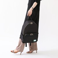 花垣武道モデルのバッグの使用イメージ。