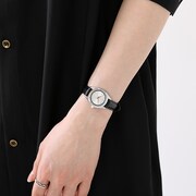 花垣武道モデルの腕時計の使用イメージ。