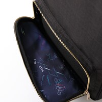 花垣武道モデルのバッグ。