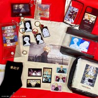 「東京リベンジャーズ」とサンキューマートのコラボグッズ。