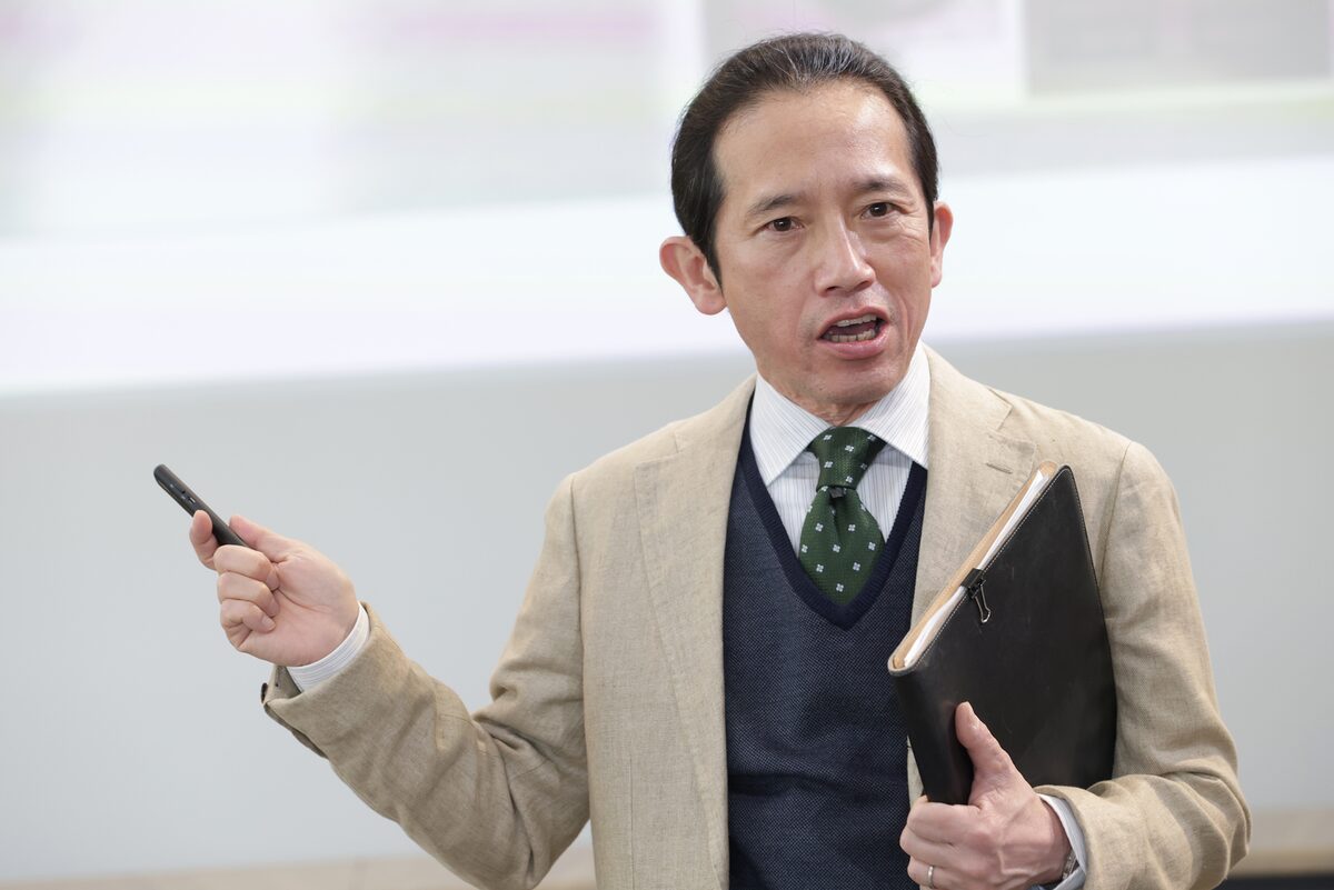 松田洋治分する川原教授 C 不幸くんはキスするしかない 製作委員会 Mbs 不幸くんはキスするしかない Octpathの主題歌入り本編映像 追加キャスト解禁 画像 動画ギャラリー 3 22 コミックナタリー