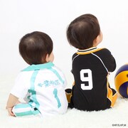 アニメ「ハイキュー!!」をモチーフにしたロンパース。