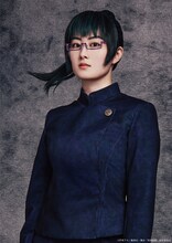 高月彩良扮する禪院真希。