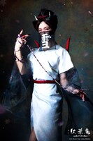 小林由佳扮する雪熊。