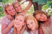 上映作品の映画「ヴァージン・スーサイズ」より。 (c)1999 by Paramount Classics, a division of Paramount Pictures. All Rights Reserved.