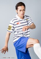 羽谷勝太扮する金田晃教。