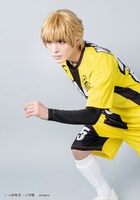 宮里ソル扮する朝利マーチス淳。