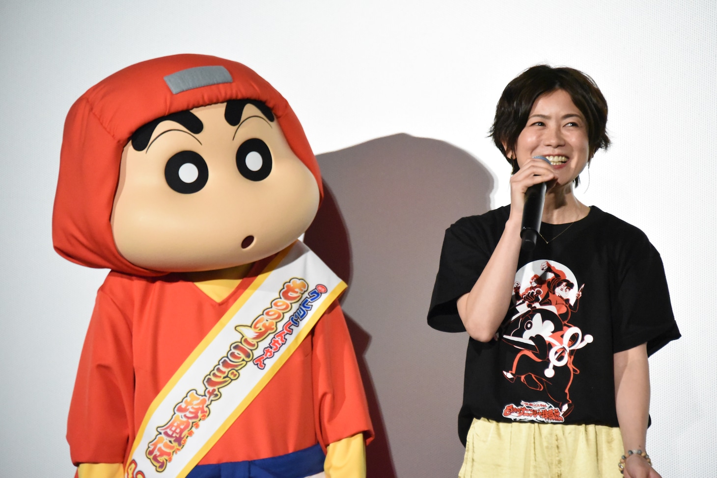 しんのすけと小林由美子。