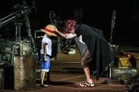 「ワンピース・プレミアショー」の過去公演より。（画像提供：ユニバーサル・スタジオ・ジャパン）