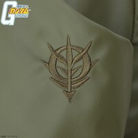 「ガンダムシリーズ パイロットスーツリュックサック」より、「ジオンモデル」のマーク部分。