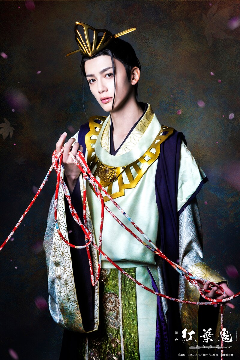 小野健斗扮する帝。