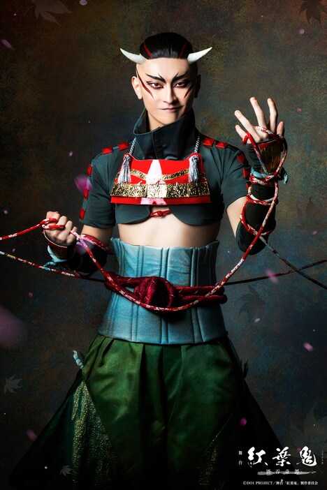 田鶴翔吾扮する鷲王。