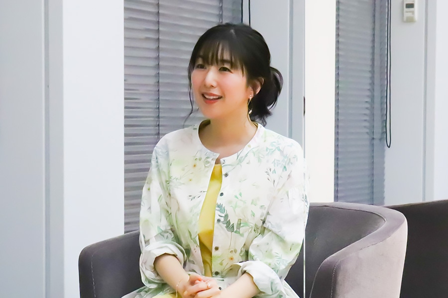 茅野愛衣