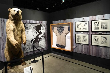 「ゴールデンカムイ展」第1ゾーン「金塊争奪戦の開幕」より。