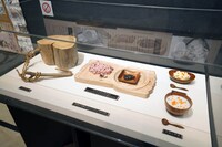 「ゴールデンカムイ展」第3ゾーン「命を繋ぐものたち」より。