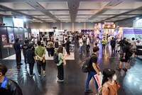 「京都国際マンガ・アニメフェア2021」より、出展ブースエリアの様子。
