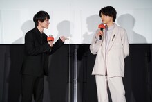 晴れ男エピソードを話す神木隆之介と松村北斗。