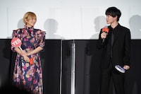 左から柴咲コウ、神木隆之介。