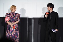 左から柴咲コウ、神木隆之介。