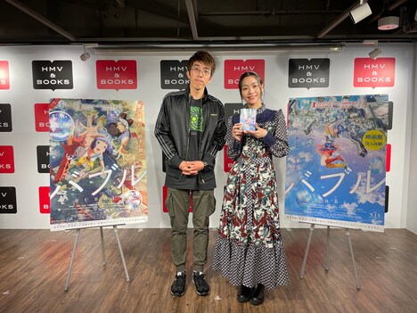 左が荒木哲郎監督、右が武田綾乃。