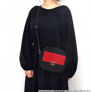 「TVアニメ「SPY×FAMILY」 バッグ ヨル・フォージャー」の使用イメージ。