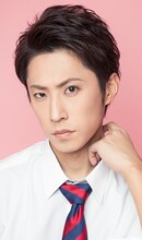 小笠原健演じる樺倉太郎。