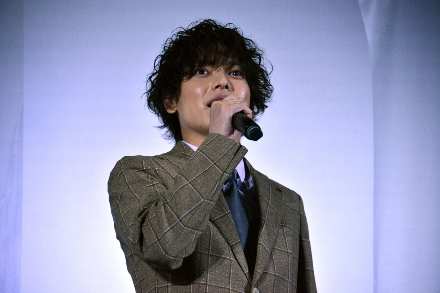 崎山つばさ