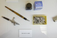 作画に使用された画材。