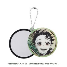 大阪会場からの新グッズ「アクリルスライドミラーコレクション（全13種）」。 (c)吾峠呼世晴/集英社