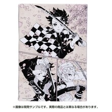 大阪会場からの新グッズ「デザインアートボード 桜の花」。 (c)吾峠呼世晴/集英社