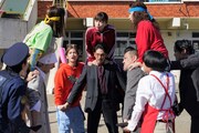 映画「極主夫道」川口春奈、松本まりか、MEGUMIが騎馬戦で大白熱する特別映像