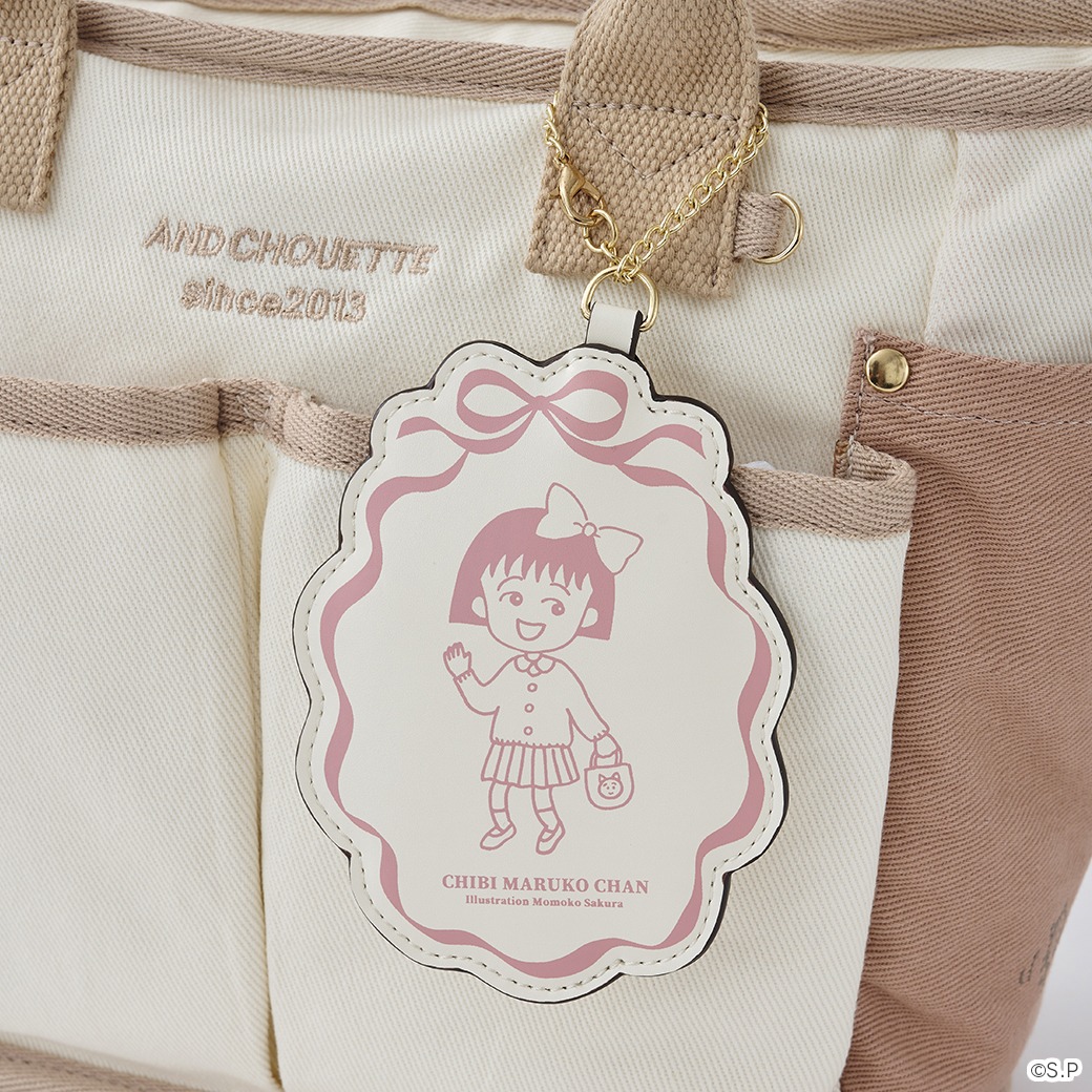 「ちびまる子ちゃん」をモチーフにしたハンドバッグ。