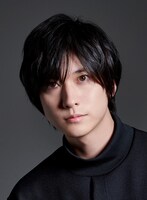 ルイス・ジェームズ・モリアーティ役の山本一慶。