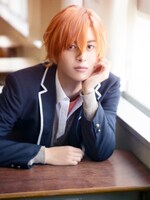 菊池修司扮する佐々木秀鳴。